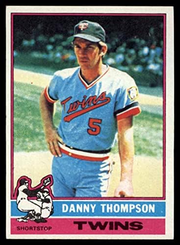 1976 Topps # 111 Дани Томпсън Миннесотские близнаци (бейзболна картичка) NM / MT Близнаци