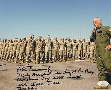 Снимка с автограф на полковника Харви Барнума размер 8x10 - JSA SS17702 - Заместник помощник-министър на военно-морския флот 2008/USS