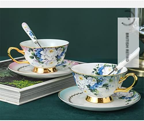 N/A Британски Ретро Керамични кана за кафе, утайка от чаша с блюдцем, комплект лъжици, Коледна чаша Порцелан Чаена чаша, чаша за вода